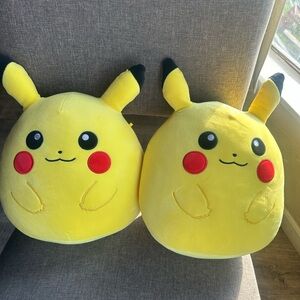 Yellow Pikachu Plush Set